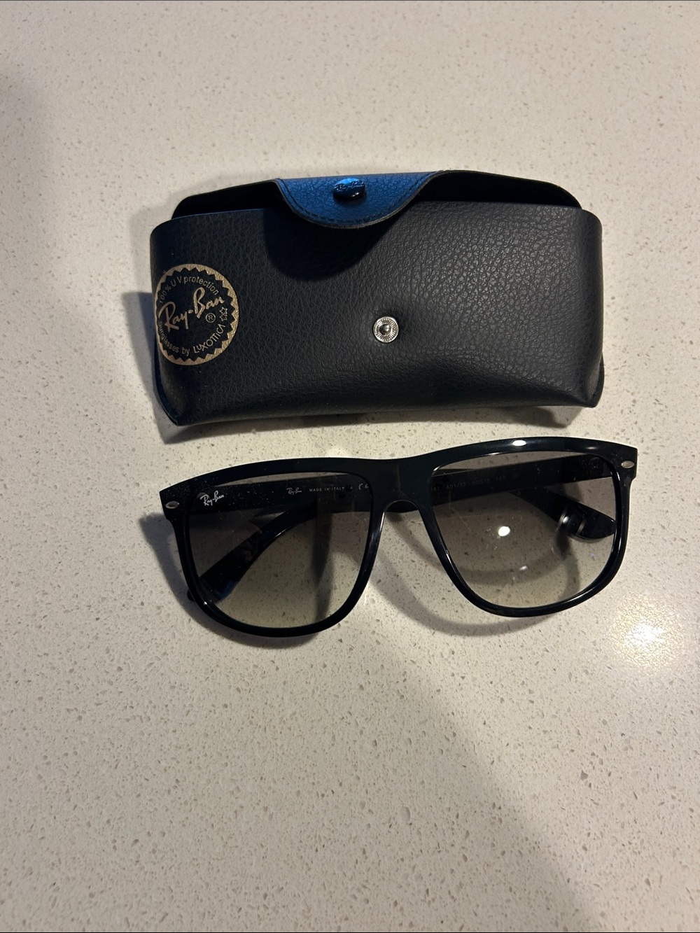Ray-Ban Black Sunglasses with Black Case